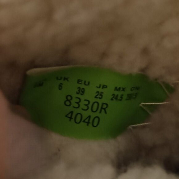 Timberland 2 Tone Tan Suede Sherpa Lined Boots Waterproof Women’s Size 8 - Picture 15 of 16